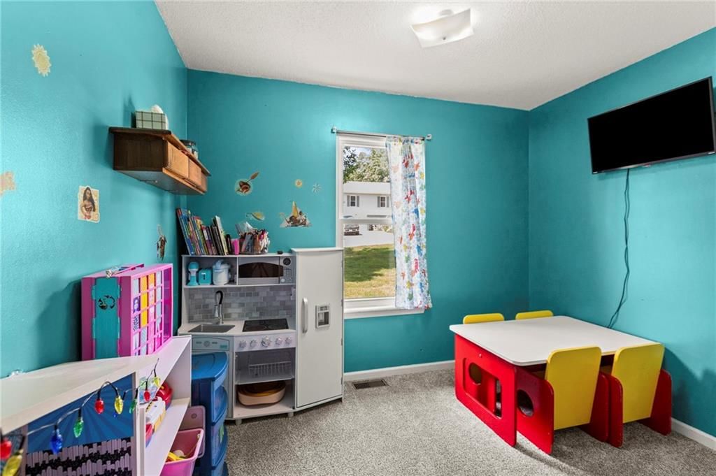 1000 Renee Lynde Drive — photo 17