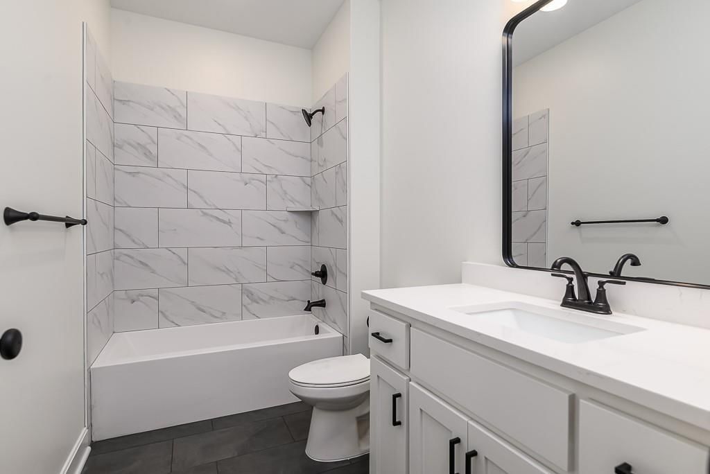 12913 Sewell Avenue — photo 12