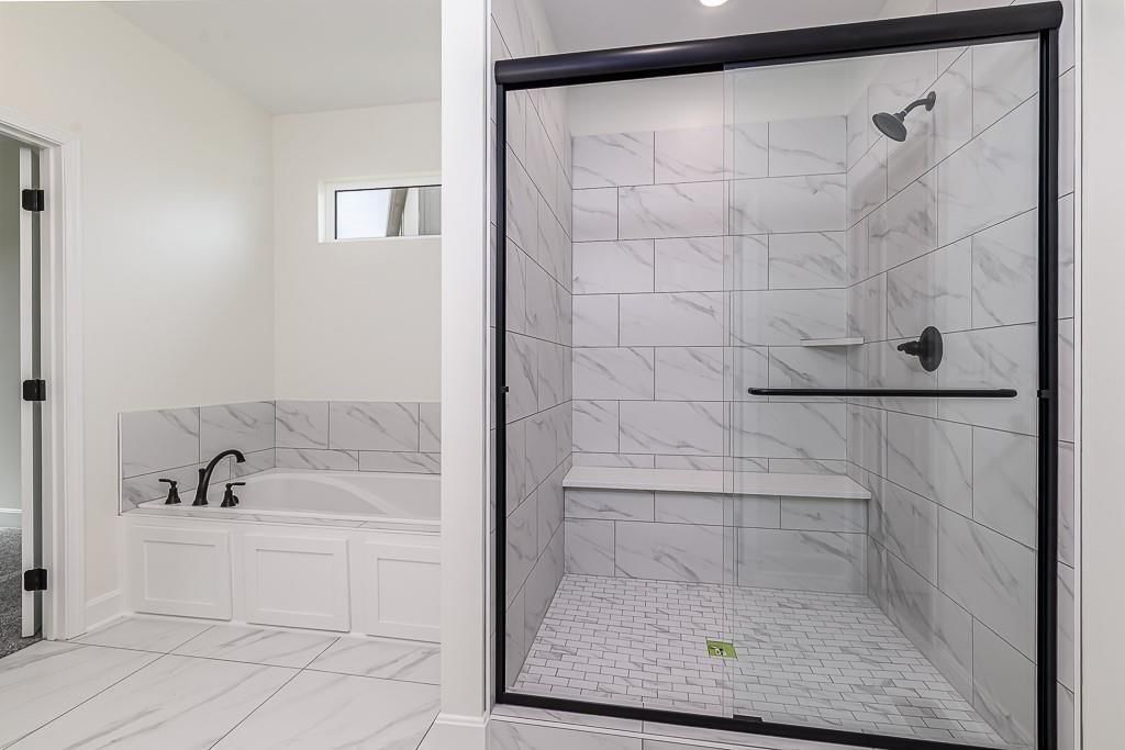 12913 Sewell Avenue — photo 17