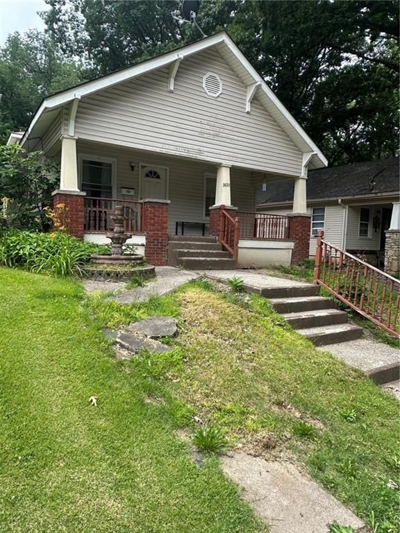 3823 Ruby Avenue — photo 2