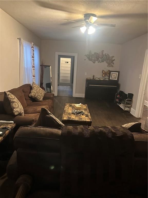 3823 Ruby Avenue — photo 8