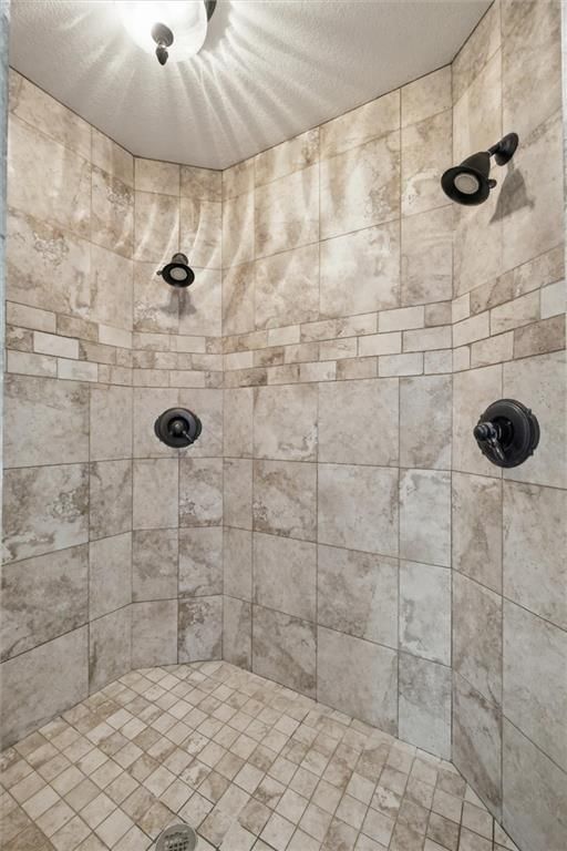 10301 N BROOKLYN Avenue — photo 37