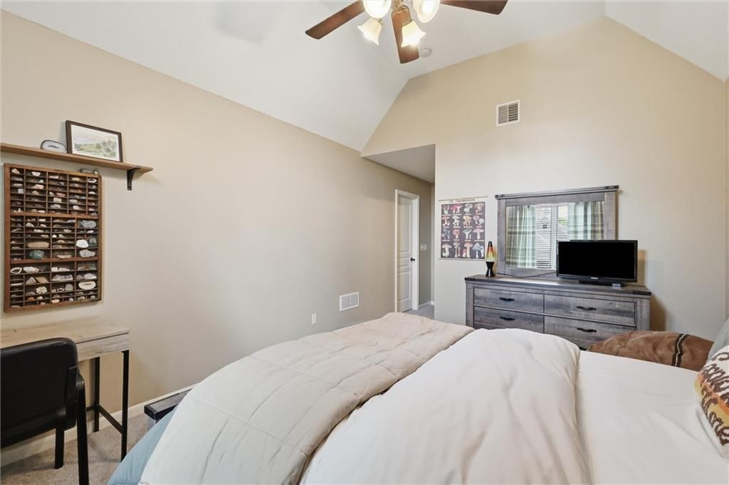 10301 N BROOKLYN Avenue — photo 43