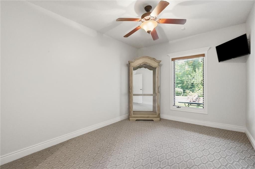 10301 N BROOKLYN Avenue — photo 44