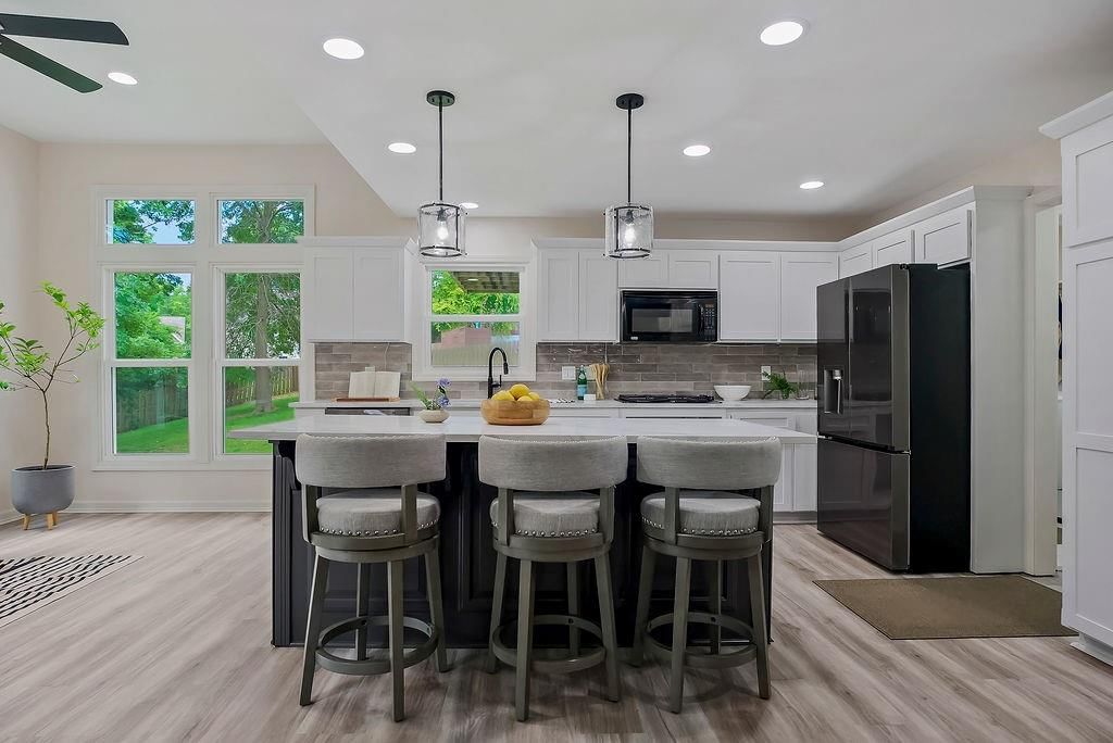 2404 SW Clear Creek Court — photo 5