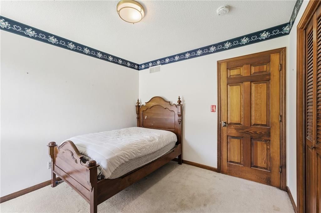 1341 S Mulberry Street — photo 27
