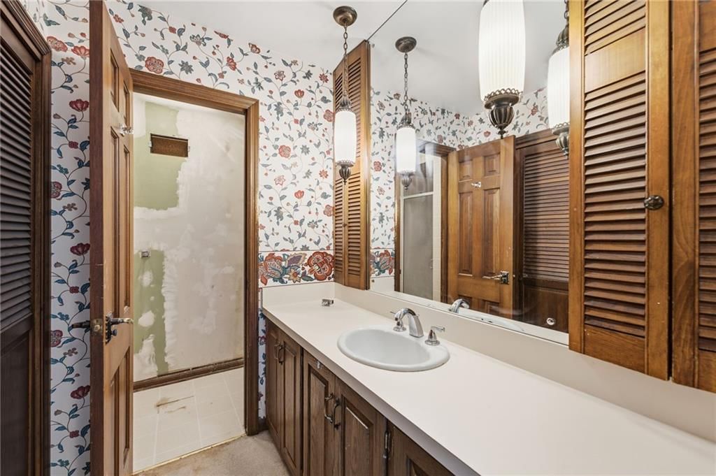 1341 S Mulberry Street — photo 40