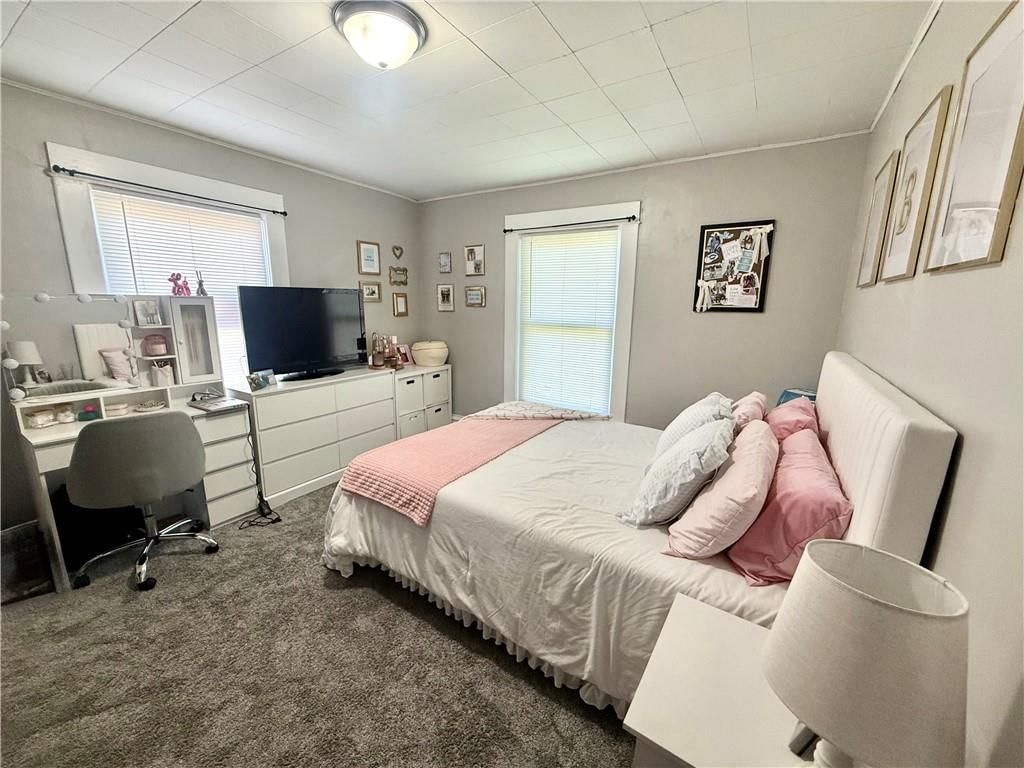 710 N Walnut Street — photo 8