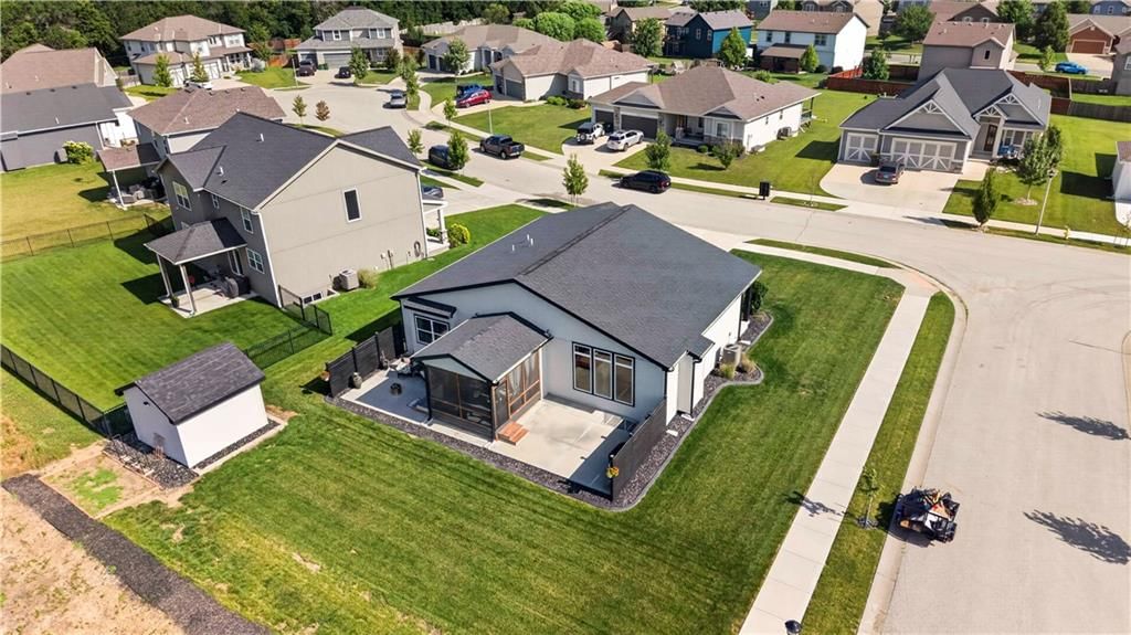 31757 W 168th Court — photo 4