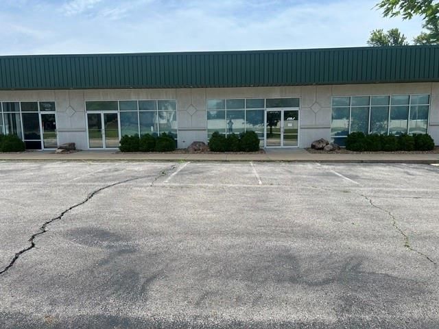 450 N Iowa Street — photo 7