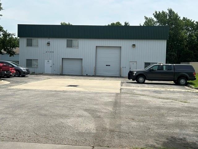 450 N Iowa Street — photo 17