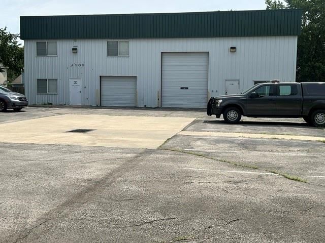 450 N Iowa Street — photo 18