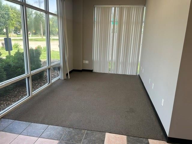 450 N Iowa Street — photo 28