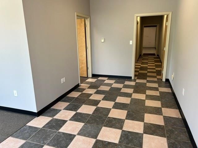 450 N Iowa Street — photo 29