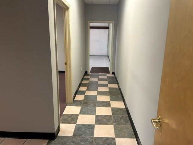 450 N Iowa Street — photo 32