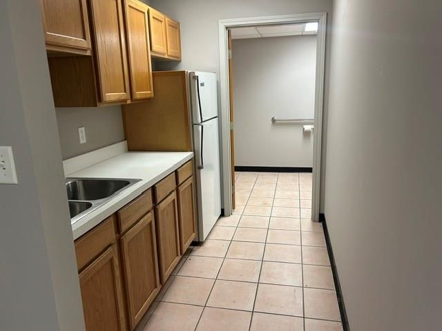 450 N Iowa Street — photo 33