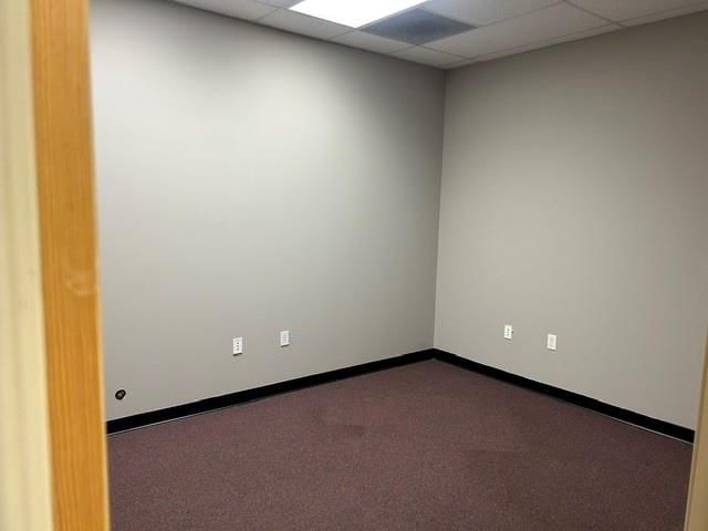 450 N Iowa Street — photo 35