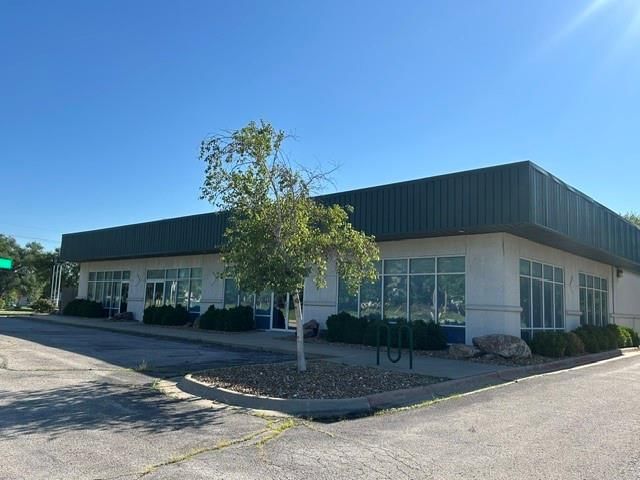 450 N Iowa Street — photo 70