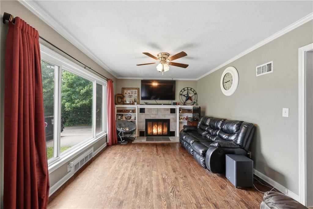 3321 Blue Ridge Boulevard — photo 2