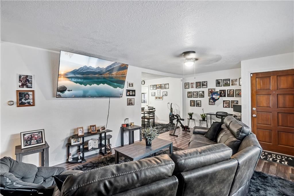 1305 Hibbard Street — photo 10