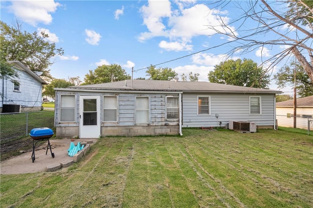 1305 Hibbard Street — photo 32
