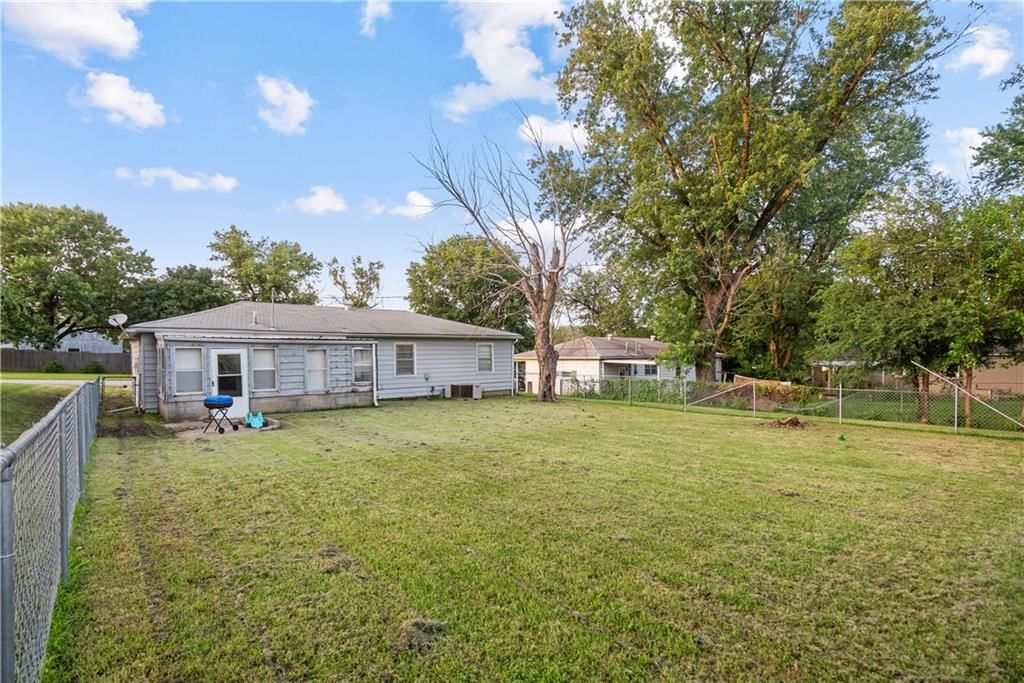 1305 Hibbard Street — photo 33