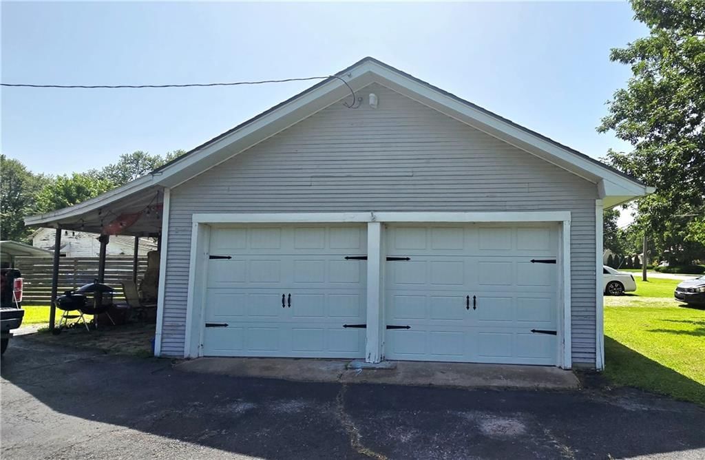 400 S Mount Carmel Road — photo 16