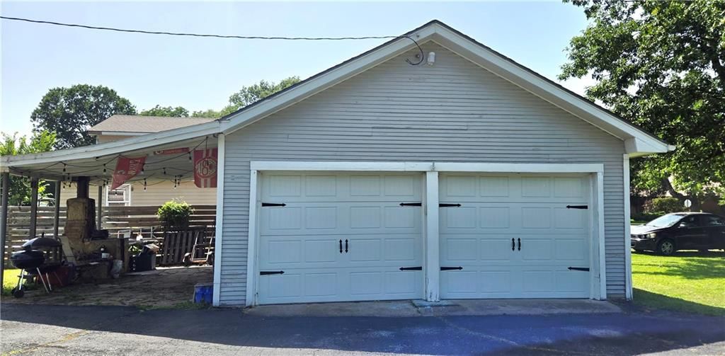 400 S Mount Carmel Road — photo 17
