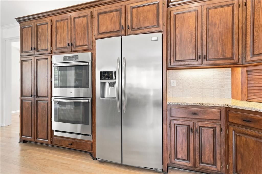 5308 W 161st Street — photo 17