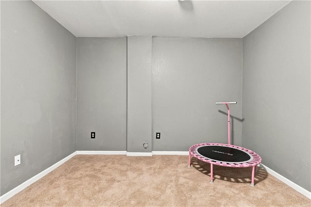 5308 W 161st Street — photo 41