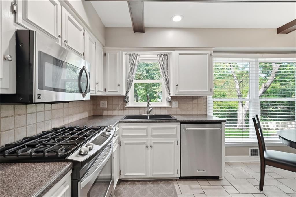 10069 Bluejacket Drive — photo 13