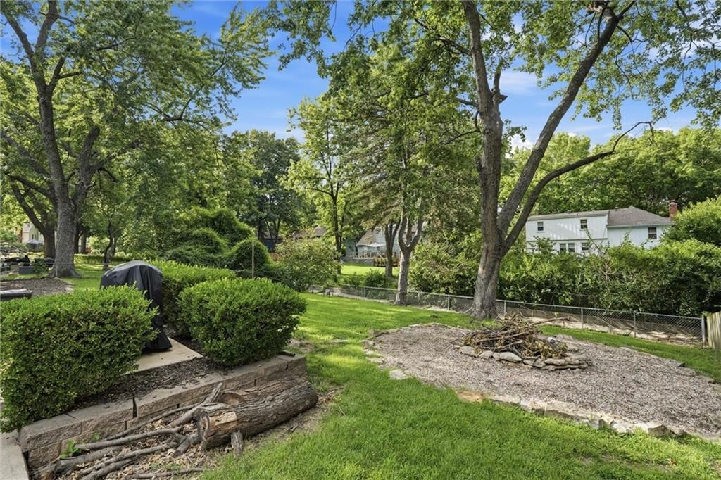 10069 Bluejacket Drive — photo 35
