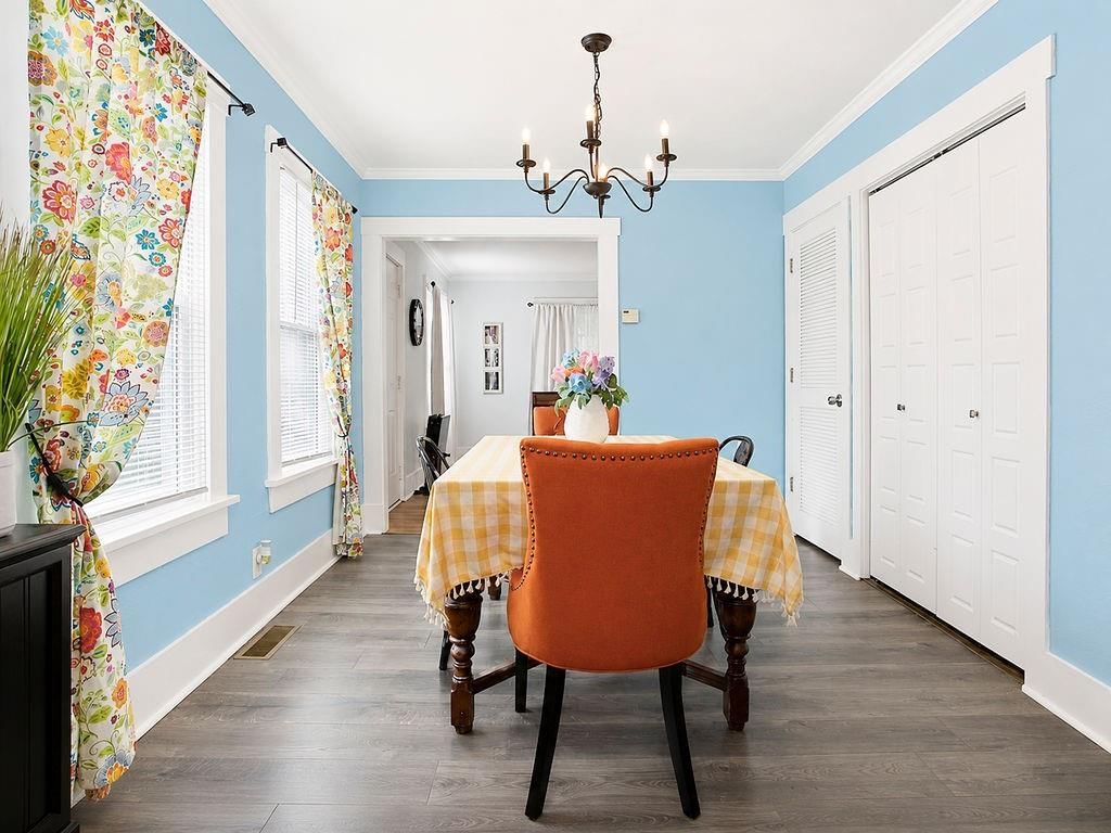 411 E Walnut Street — photo 12