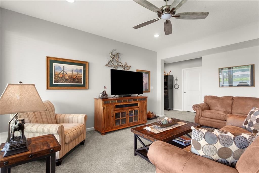 1112 SW Crabtree Circle — photo 29
