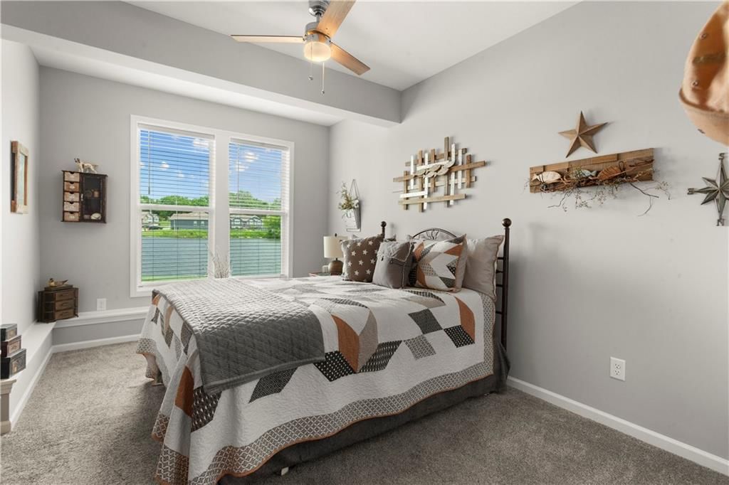1112 SW Crabtree Circle — photo 30