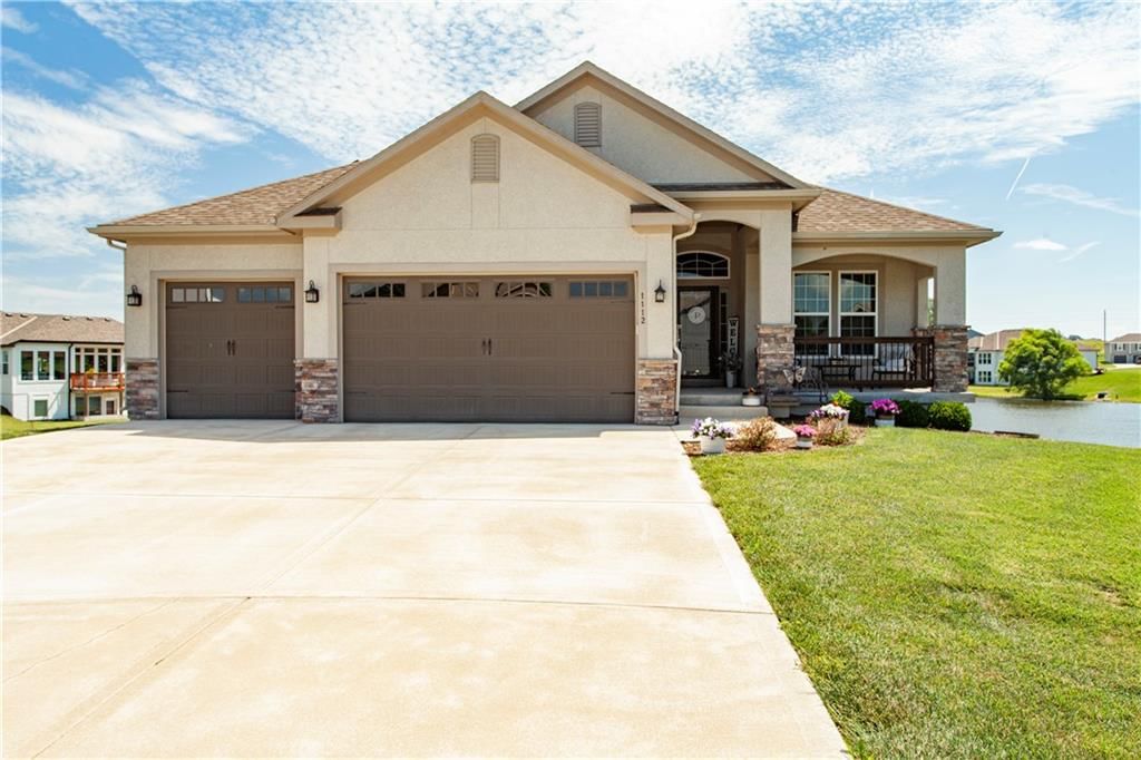1112 SW Crabtree Circle — photo 44