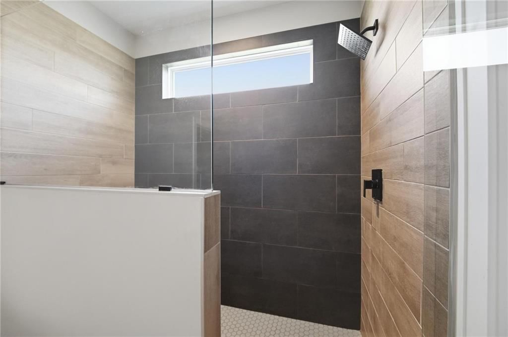 17404 Richards Street — photo 20