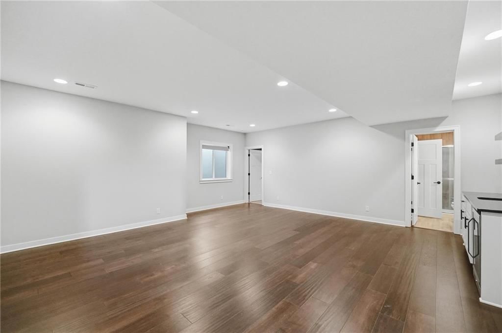 17404 Richards Street — photo 38