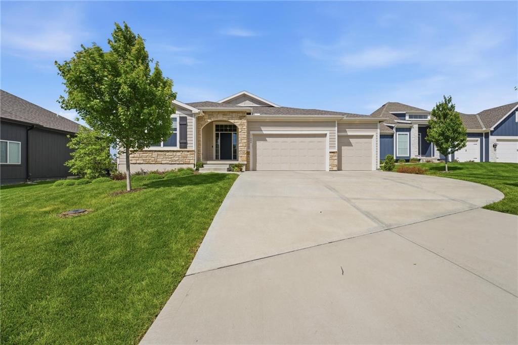 17404 Richards Street — photo 48