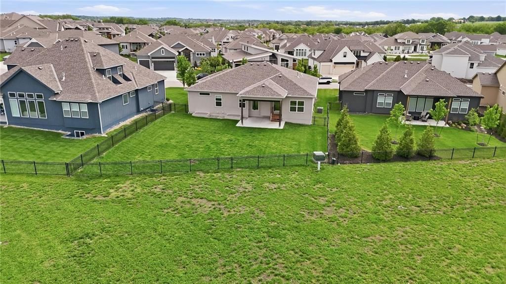 17404 Richards Street — photo 58