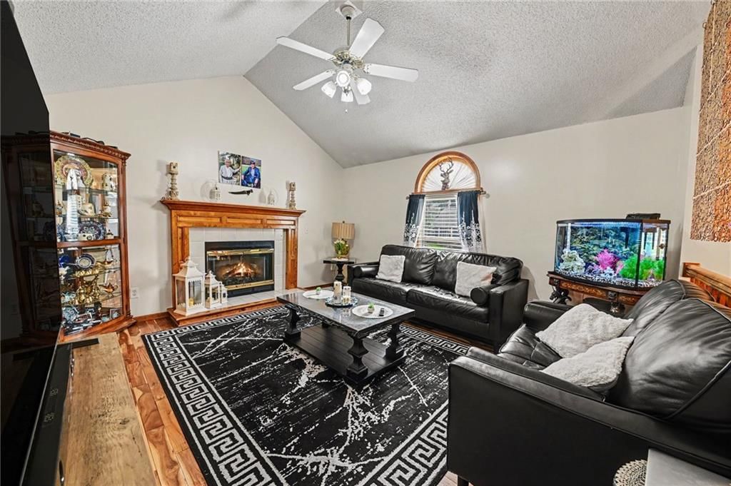 4123 N Troost Avenue — photo 5