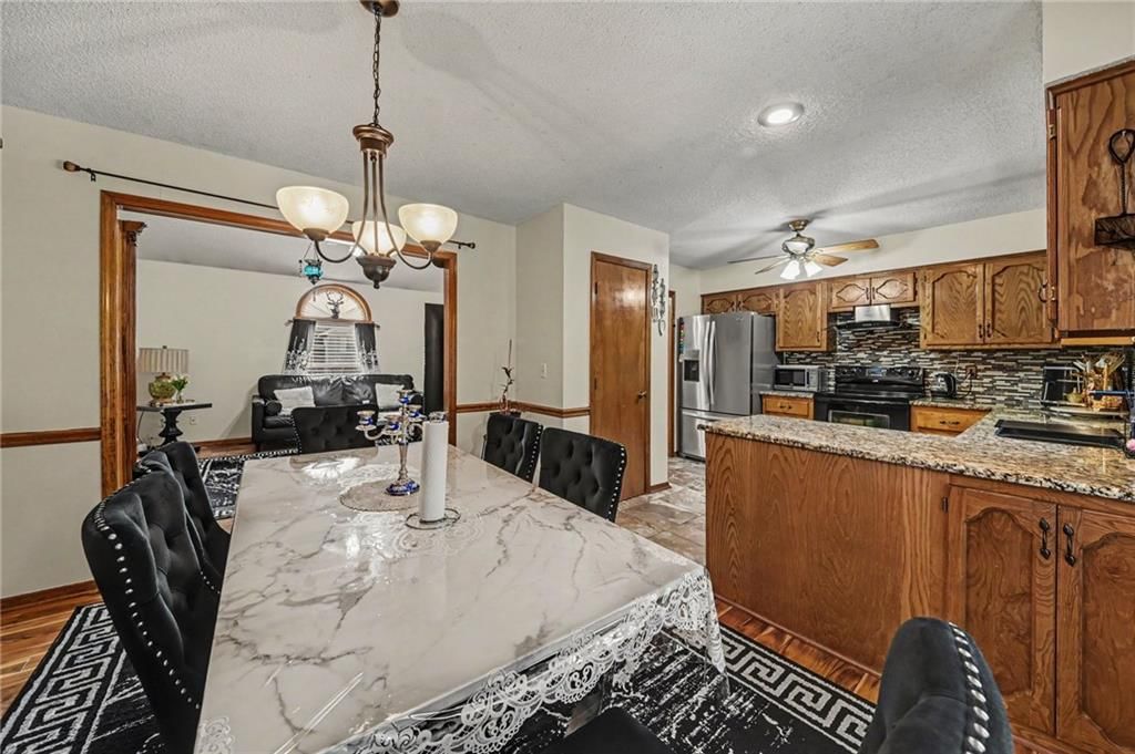 4123 N Troost Avenue — photo 12