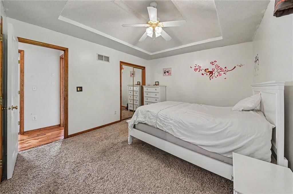 4123 N Troost Avenue — photo 13