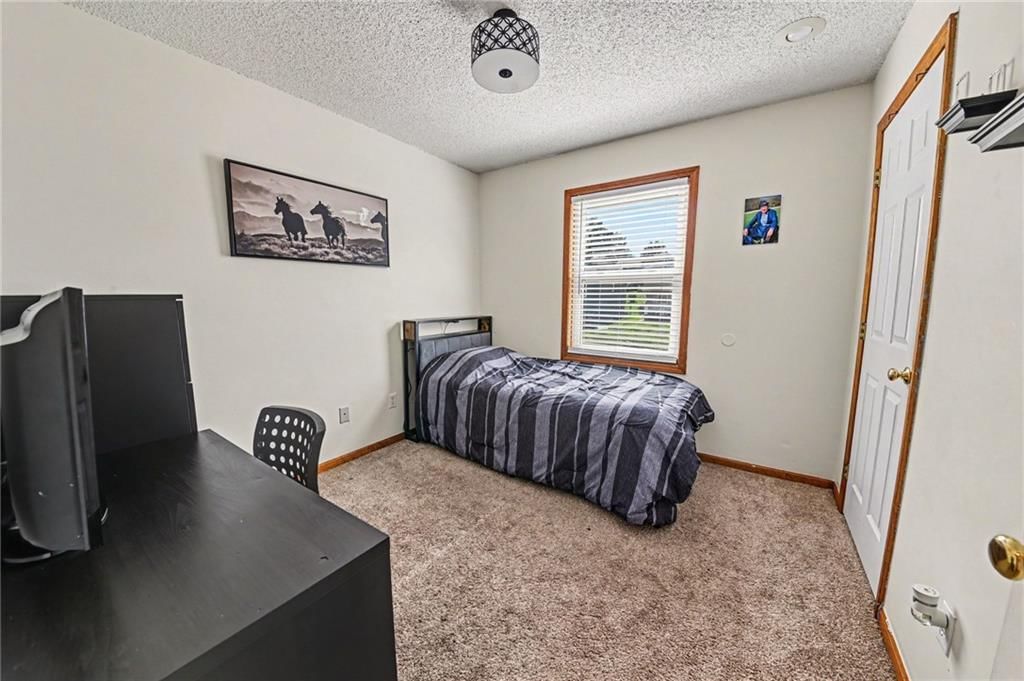 4123 N Troost Avenue — photo 17