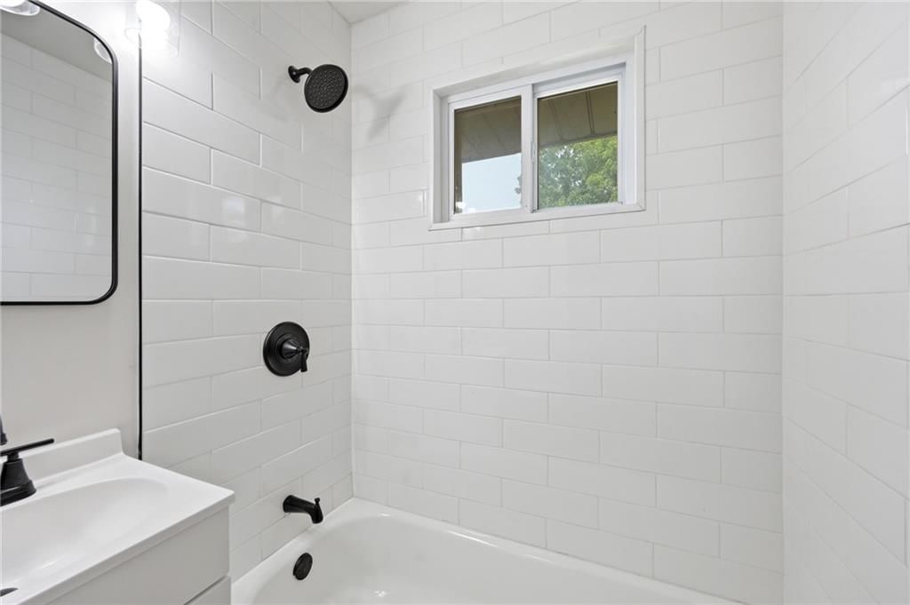 4142 N Lister Avenue — photo 19
