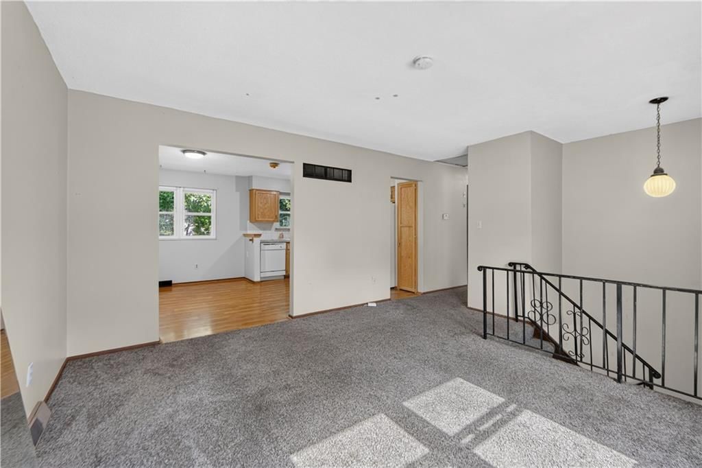 1021 Canterbury Road — photo 8