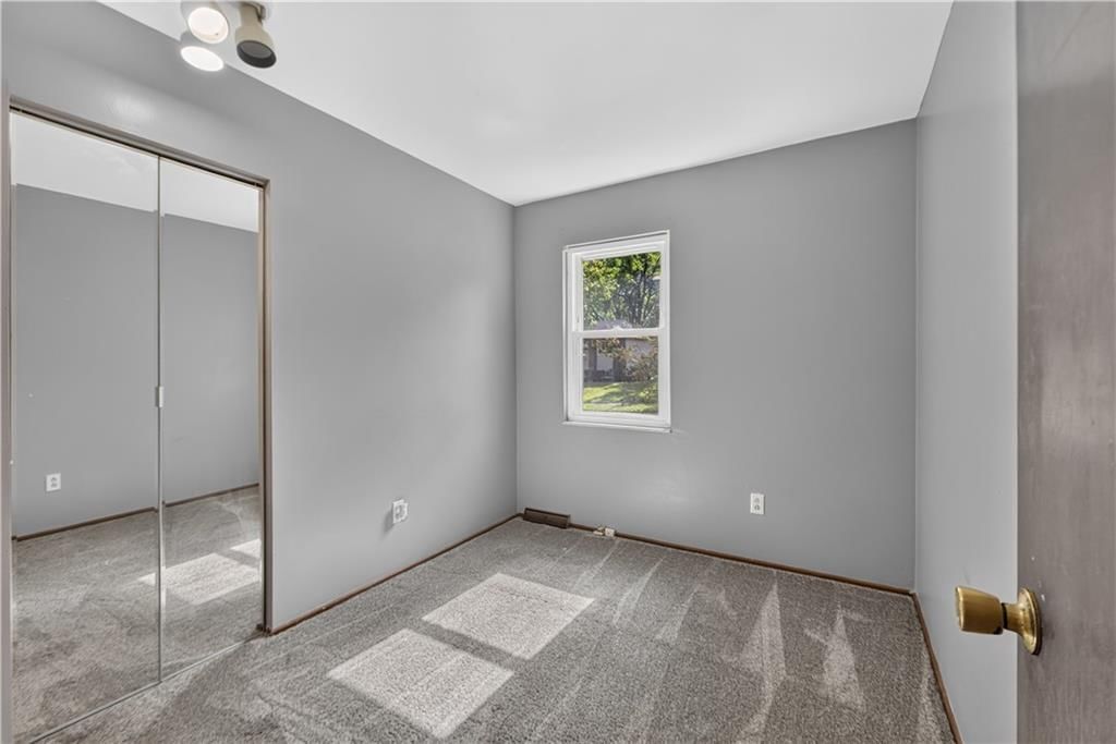 1021 Canterbury Road — photo 14