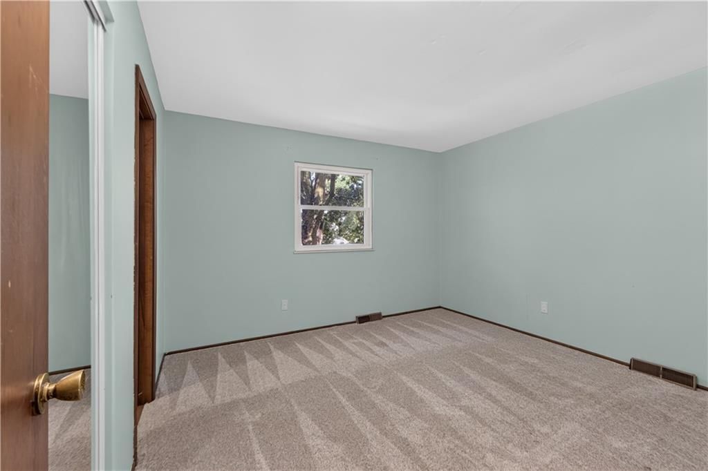 1021 Canterbury Road — photo 20