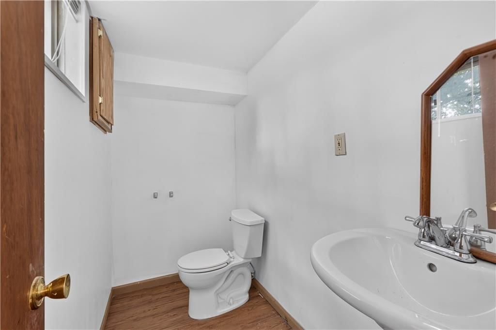 1021 Canterbury Road — photo 31