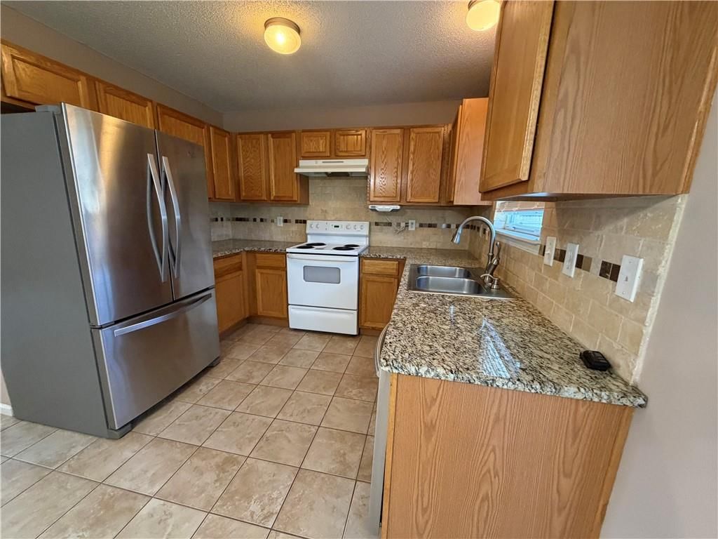 17300 Jennifer Street — photo 8